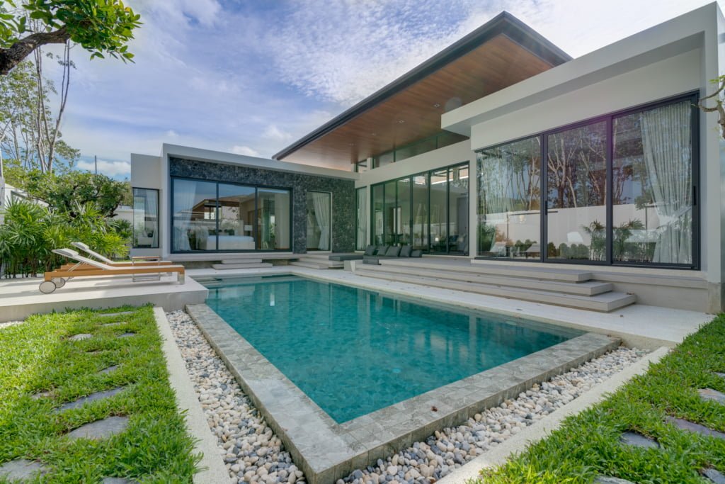 Private pool and garden in exclusive villa, Phuket
